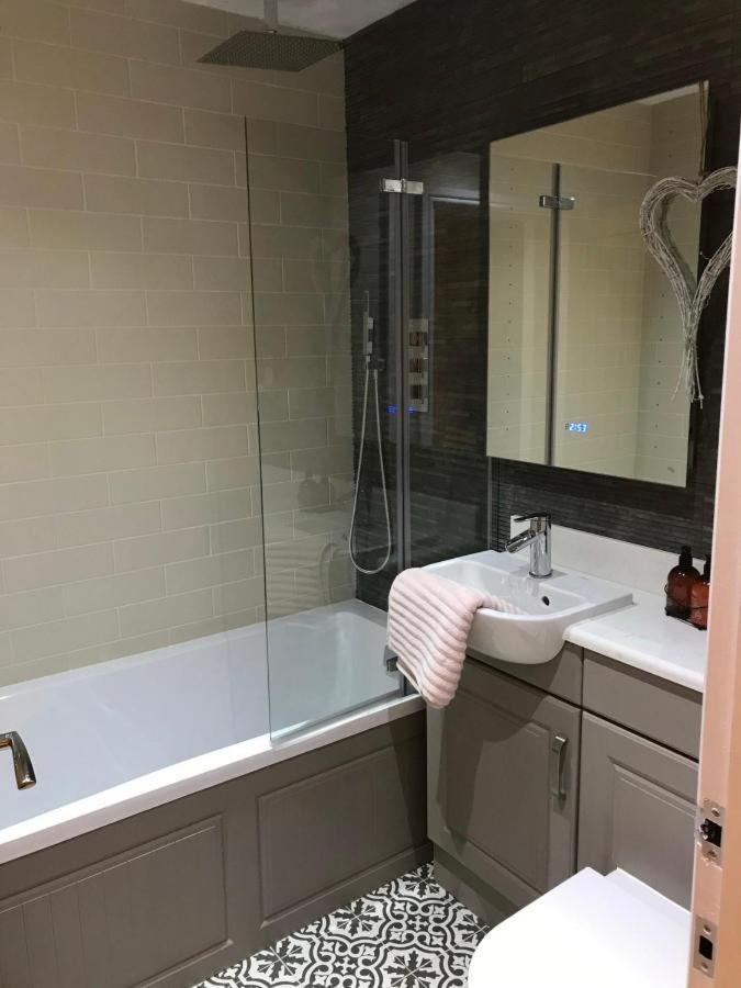 Northdown Lodge - Stunning Property On The Kent Northdowns Hollingbourne Eksteriør billede